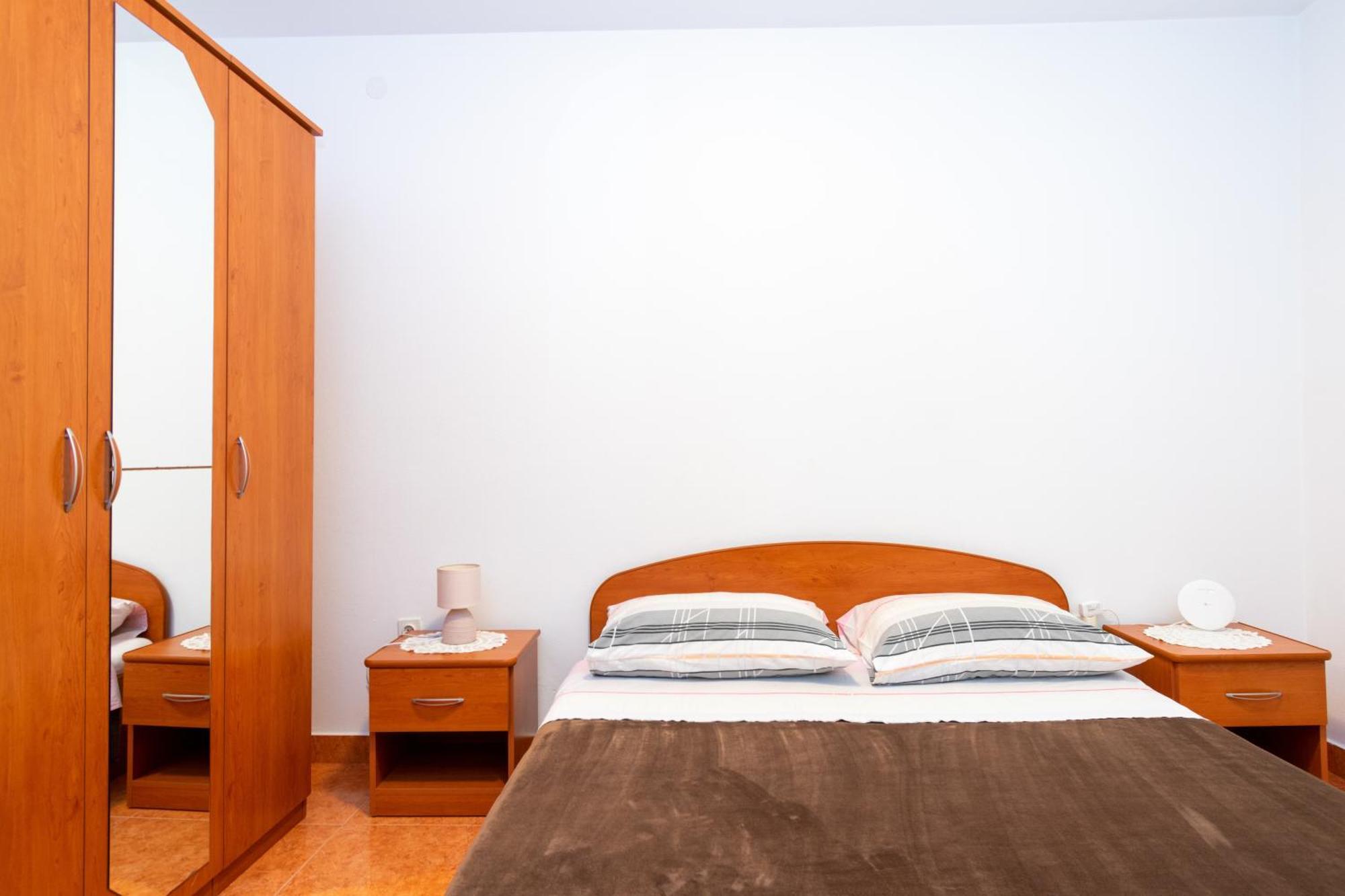 Apartments By The Sea Stara Novalja, Pag - 6340 Номер фото